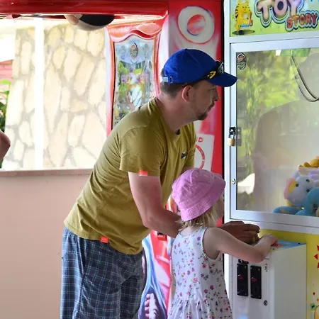 Riverside Garden & Suna's Club Krini