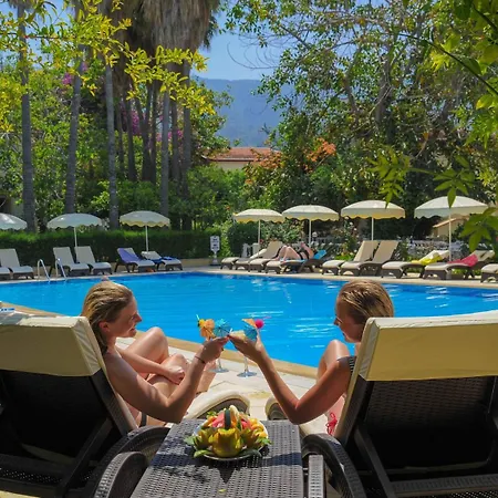 Riverside Garden & Suna's Club Krini