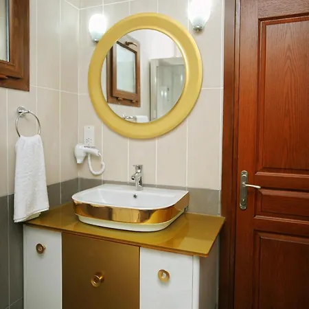 Riverside Garden & Suna's Club Hotel 4*