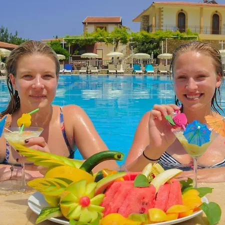 Riverside Garden & Suna's Club 4*