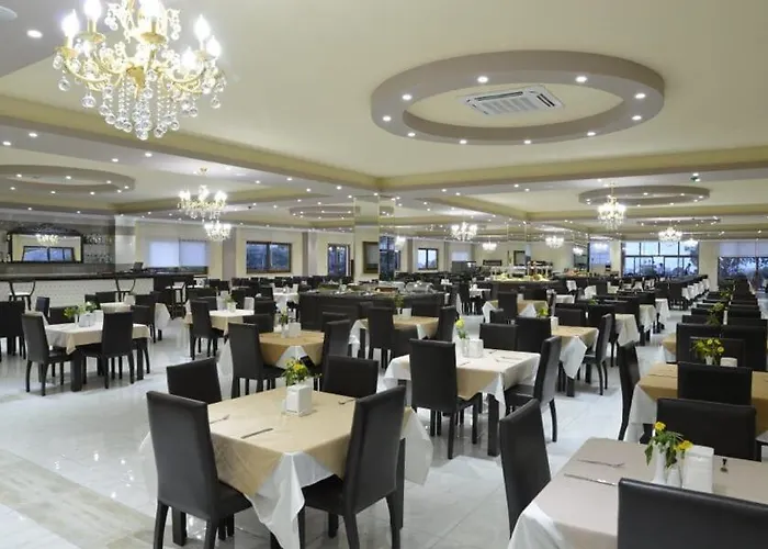 Hotell Riverside Garden & Suna's Club 4*