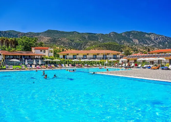 Riverside Garden & Suna's Club