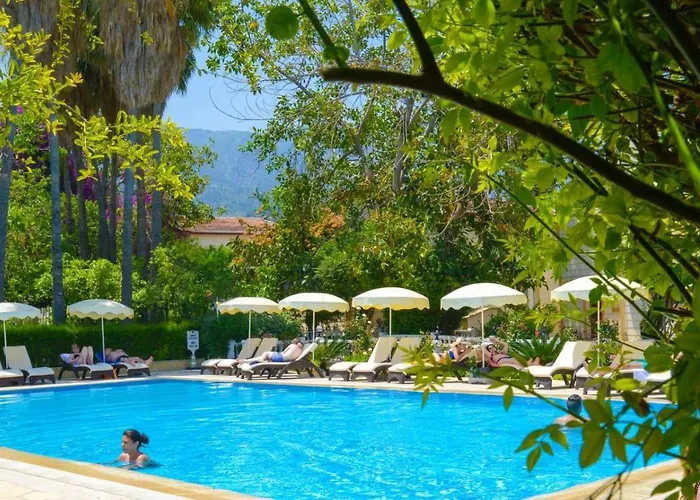 Riverside Garden & Suna's Club