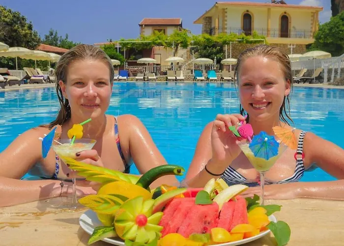 Riverside Garden & Suna's Club 4*