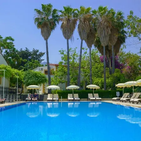 Hotel Riverside Garden & Suna's Club
